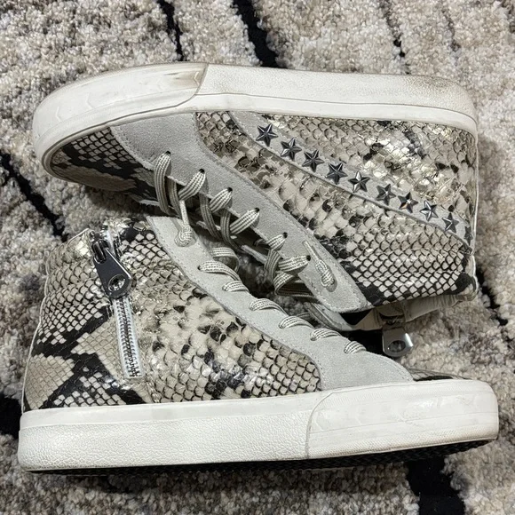 Steve Madden Snake Print High-Top Sneakers - Picture 1 of 1